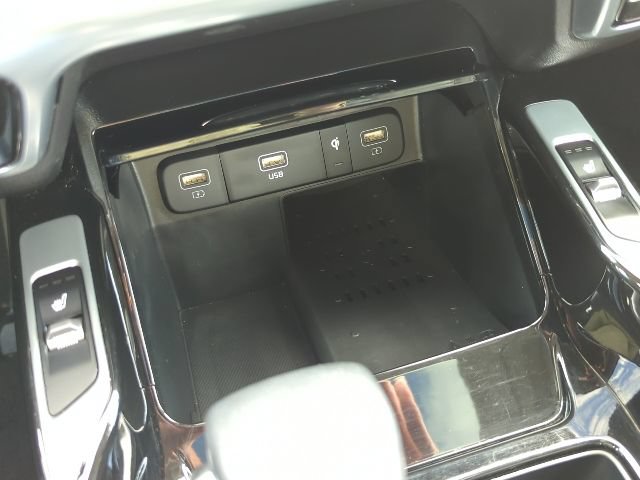 Used 2023 Kia Sorento SX FWD image 20