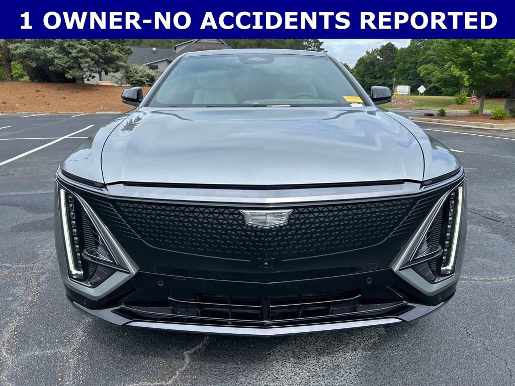Used 2025 Cadillac Lyriq Sport AWD/4WD image 12