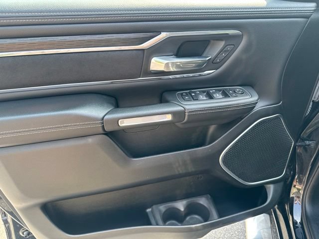 Used 2023 RAM 1500 Laramie AWD/4WD image 19