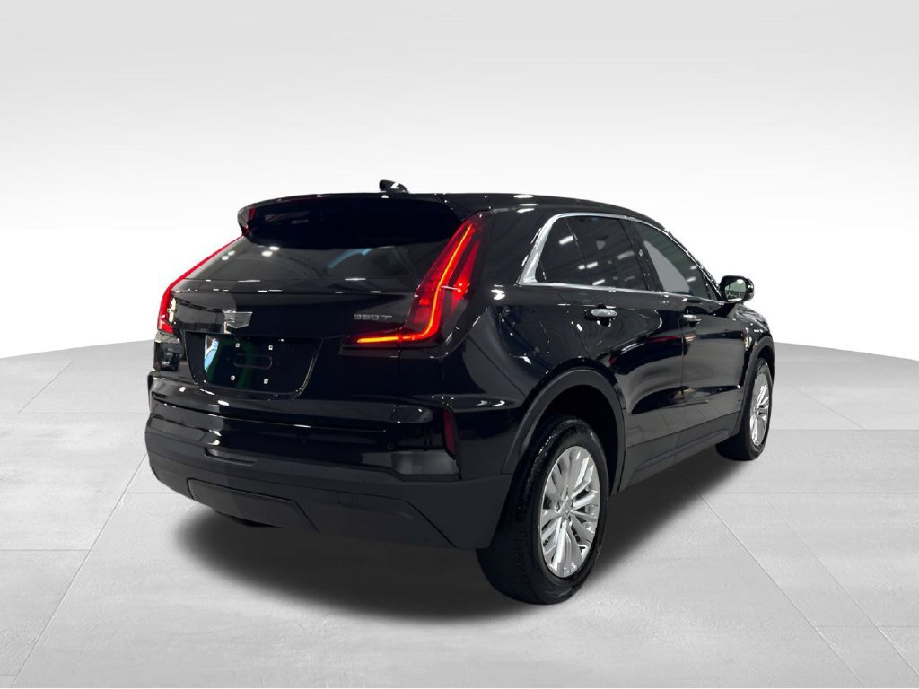 Used 2024 Cadillac XT4 Luxury w/ Cold Weather Package AWD/4WD image 27