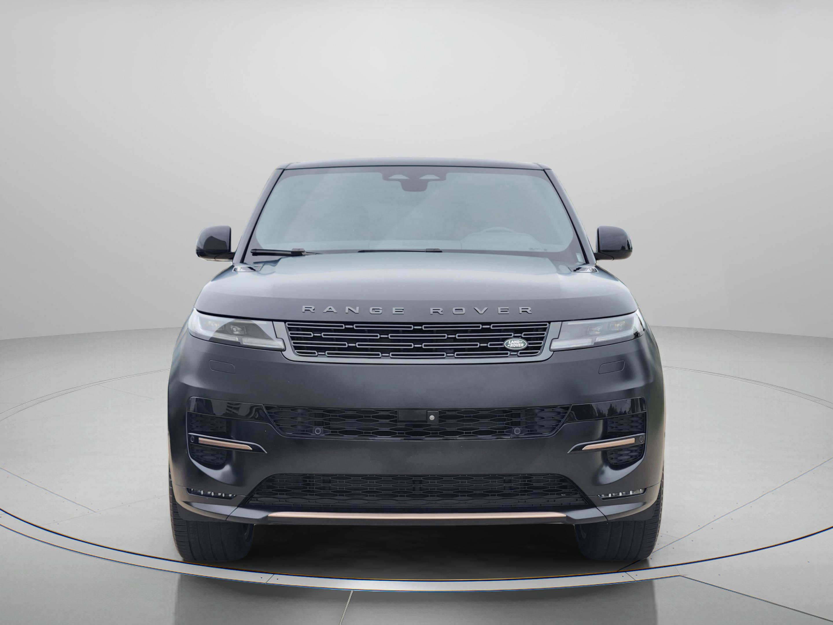 Used 2025 Land Rover Range Rover Sport Dynamic SE AWD/4WD image 6