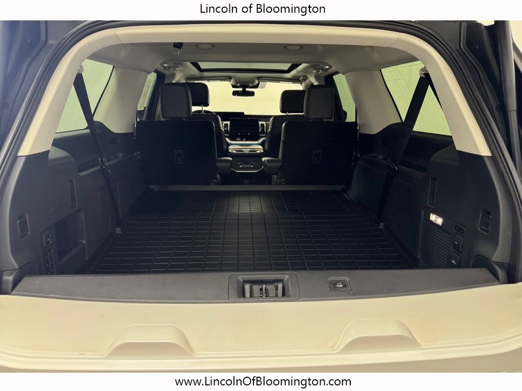 Used 2025 Ford Expedition Max Platinum w/ Driver's Package AWD/4WD image 13