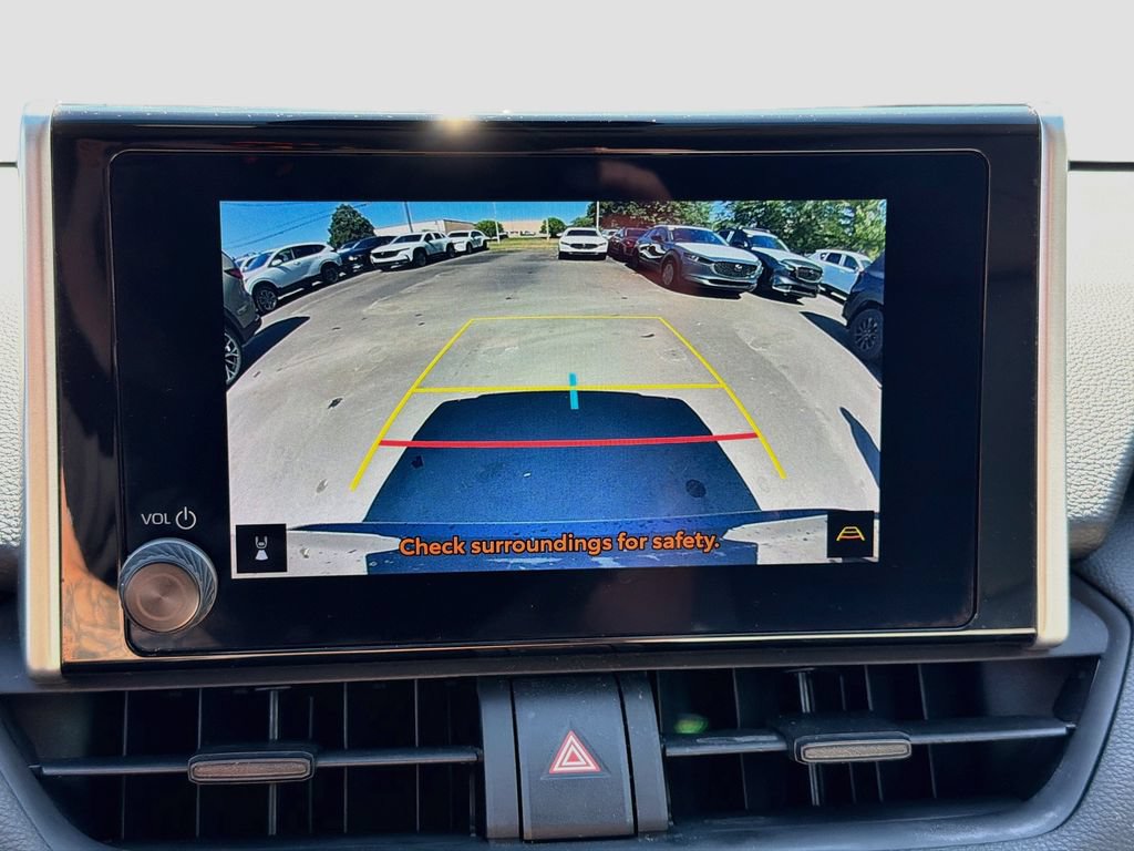 Used 2024 Toyota RAV4 XLE AWD/4WD image 16