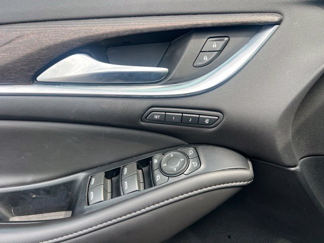 Used 2023 Buick Enclave Avenir w/ Trailering Package, 5000 lbs. AWD/4WD image 22