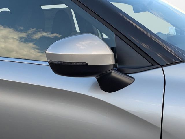 New 2026 Mitsubishi Outlander ES image 11