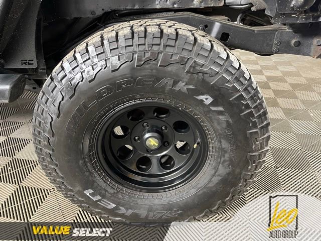 Used 2013 Jeep Wrangler Sahara w/ Dual Top Group AWD/4WD image 17