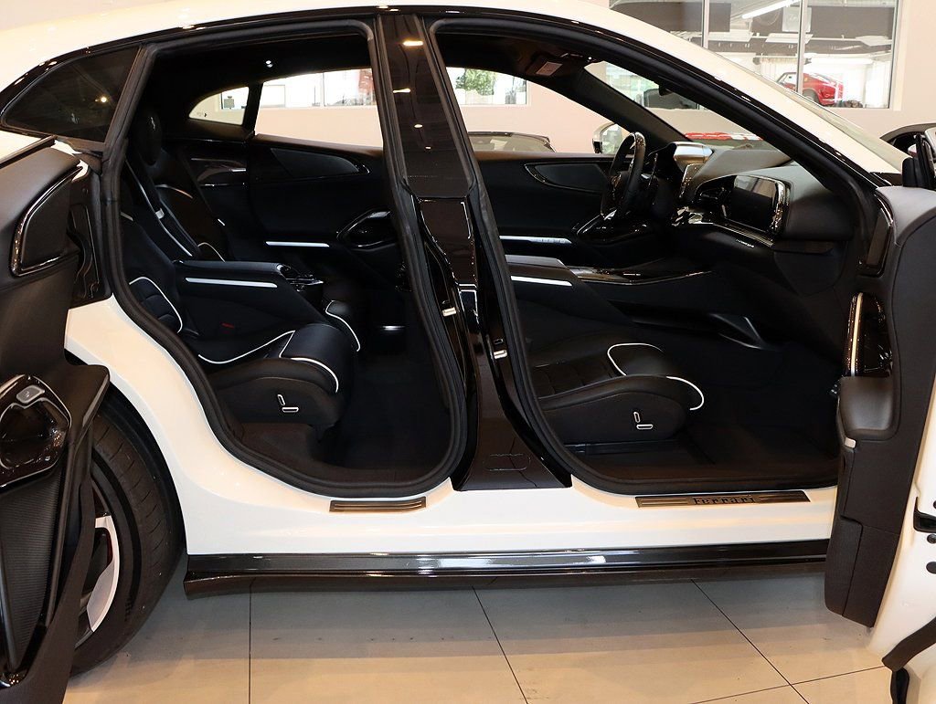 Certified 2024 Ferrari Purosangue image 45