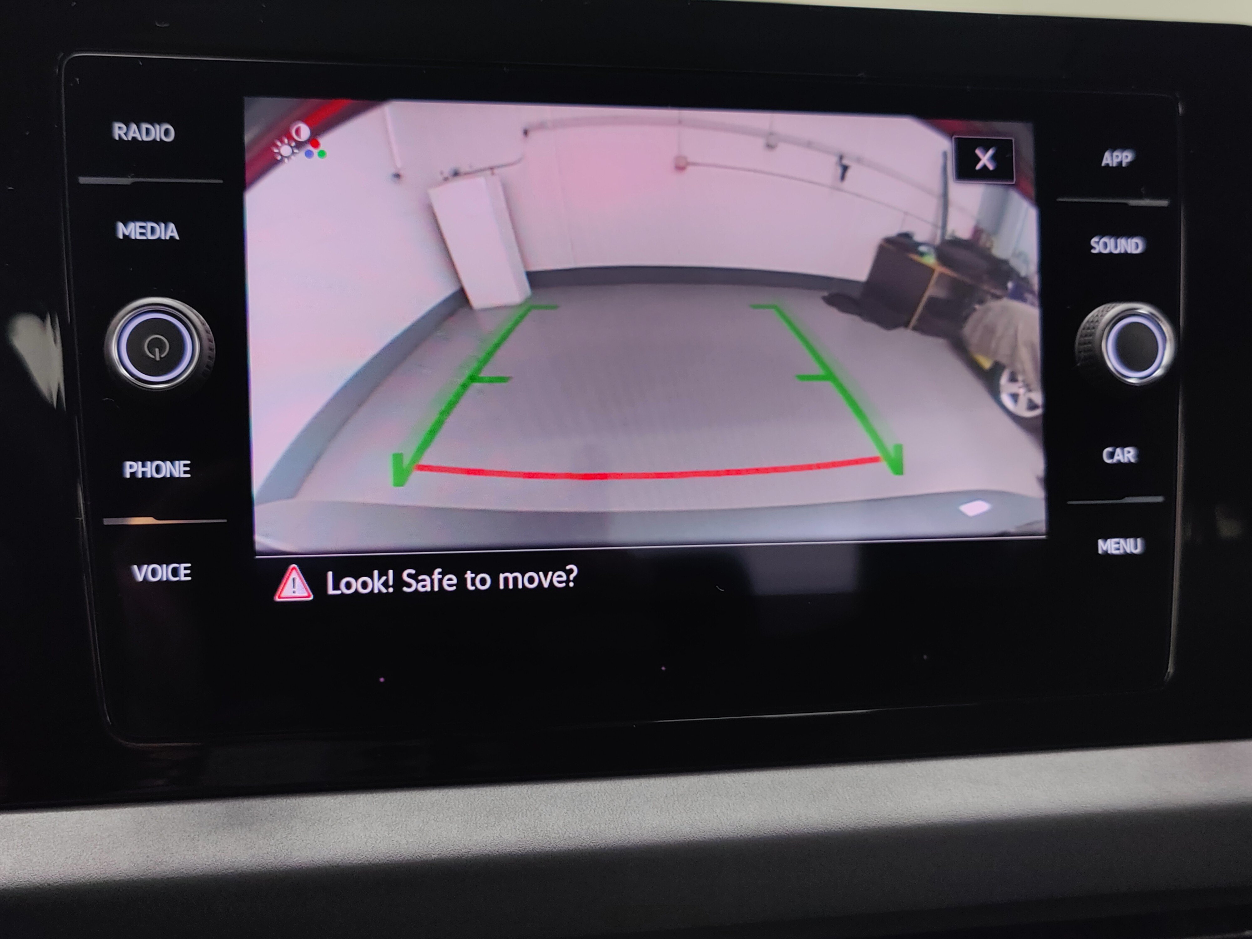 Used 2026 Volkswagen Jetta SE FWD image 18