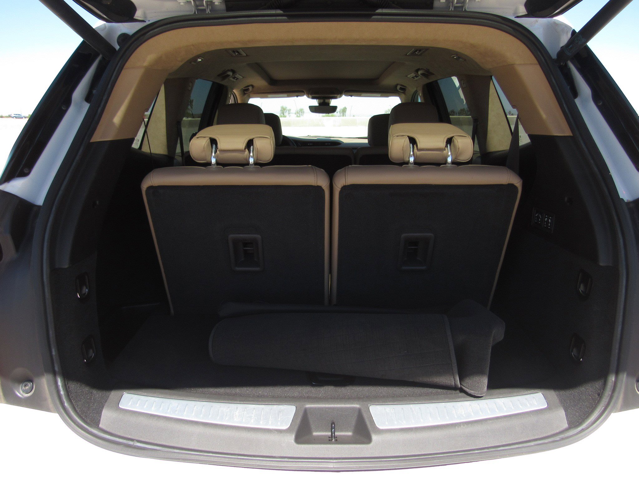 Used 2024 Cadillac XT6 Premium Luxury w/ Platinum Package image 13