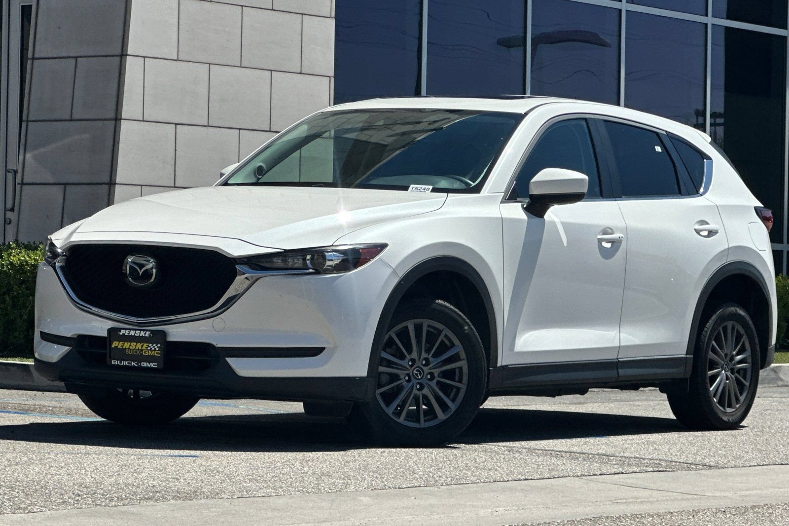 Used 2020 MAZDA CX-5 Touring FWD image 8