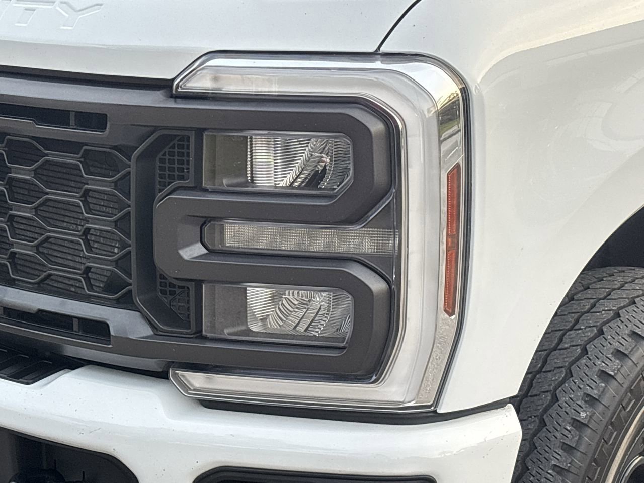 Used 2024 Ford F250 Lariat w/ Lariat Ultimate Package image 6