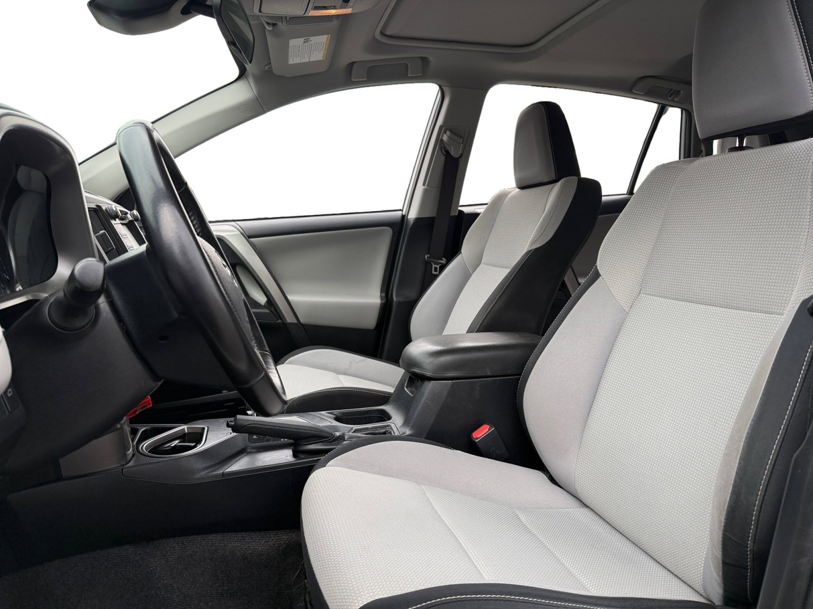 Used 2017 Toyota RAV4 XLE image 9