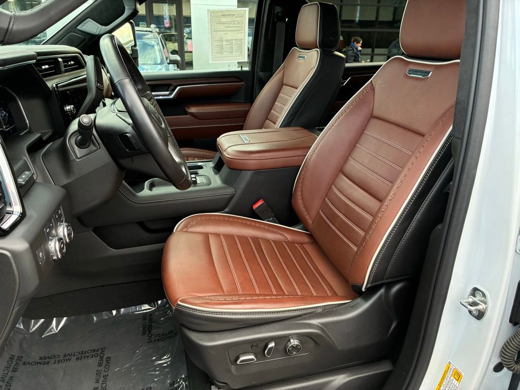 Used 2024 GMC Sierra 3500 Denali Ultimate image 34