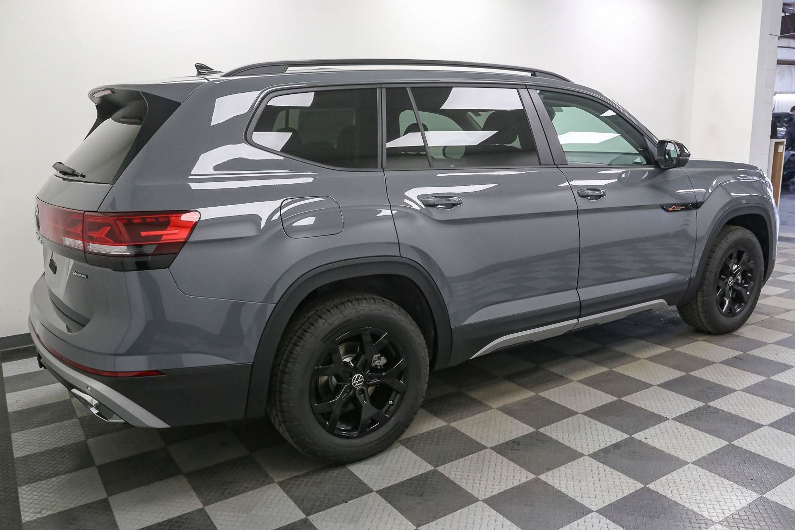 New 2026 Volkswagen Atlas Peak Edition AWD/4WD image 9