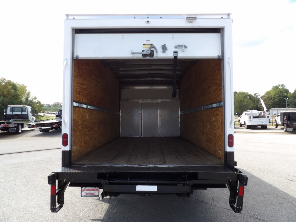 Used 2023 Ford E-450 and Econoline 450 Super Duty w/ Power Windows & Locks Group RWD image 32