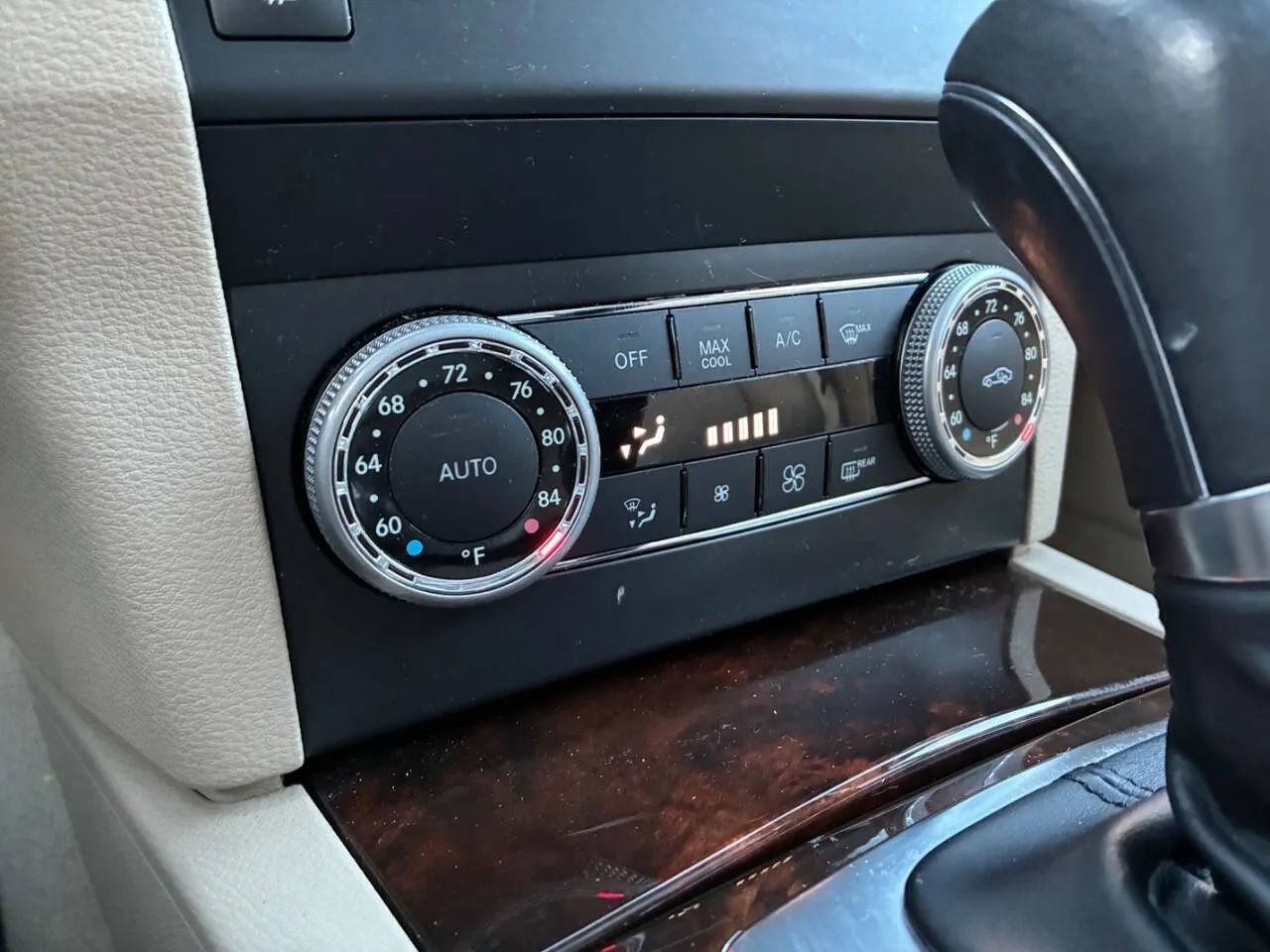 Used 2012 Mercedes-Benz GLK 350 4MATIC image 20