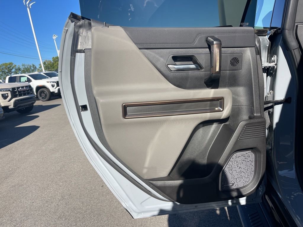 Used 2024 GMC Hummer EV 2X image 30