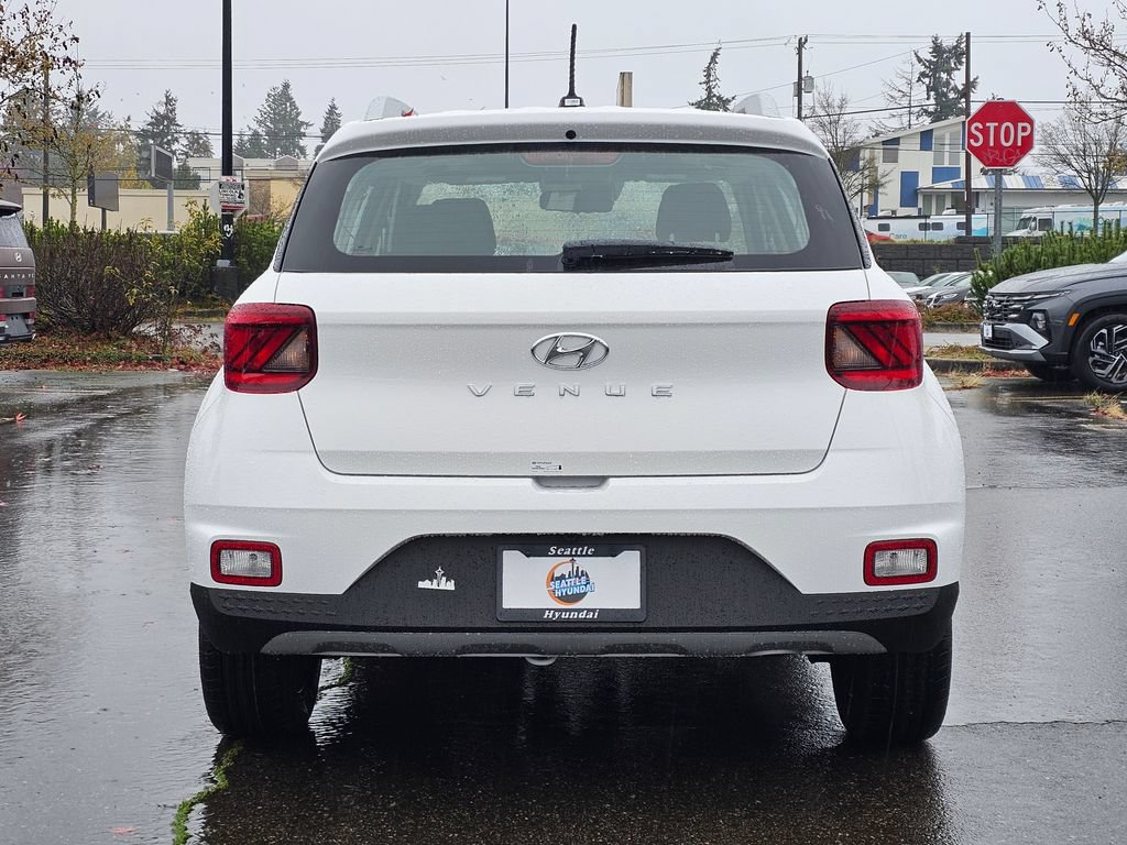 New 2026 Hyundai Venue SEL FWD image 6