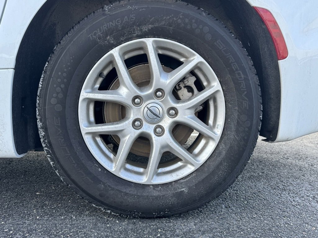 Used 2024 Chrysler Pacifica Touring-L image 14