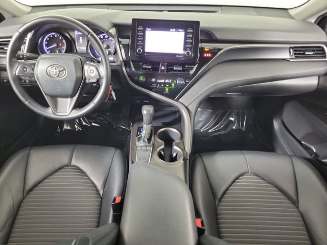 Used 2022 Toyota Camry SE FWD image 16