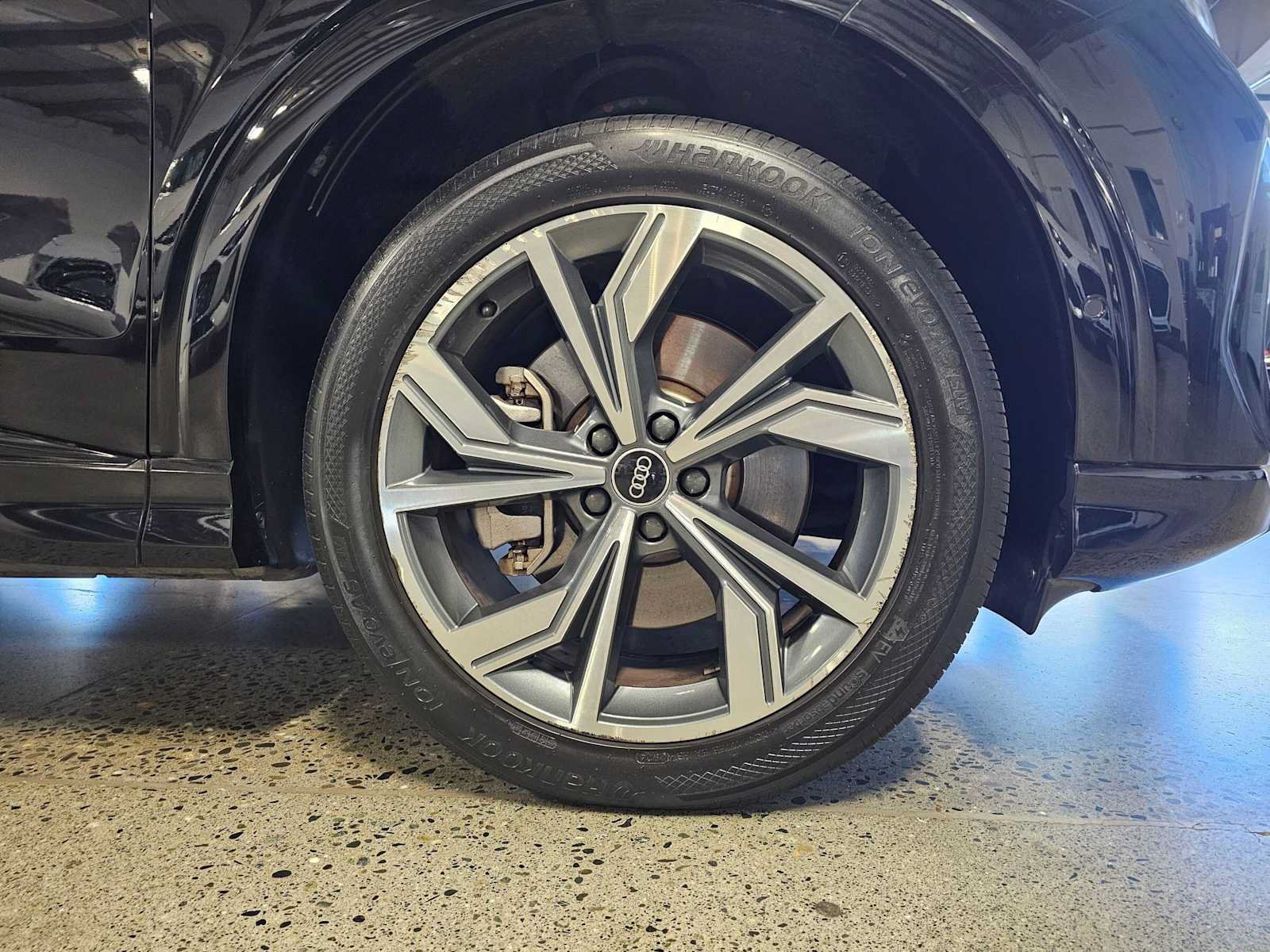 Used 2023 Audi Q4 e-tron Premium Plus w/ Premium Plus AWD/4WD image 9