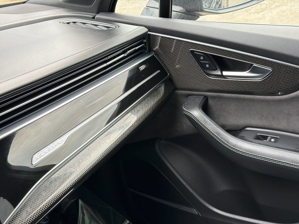 Used 2022 Audi SQ7 Premium Plus w/ SQ7 Executive Package AWD/4WD image 32