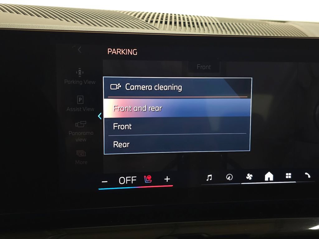 Used 2024 BMW 540i xDrive AWD/4WD image 35