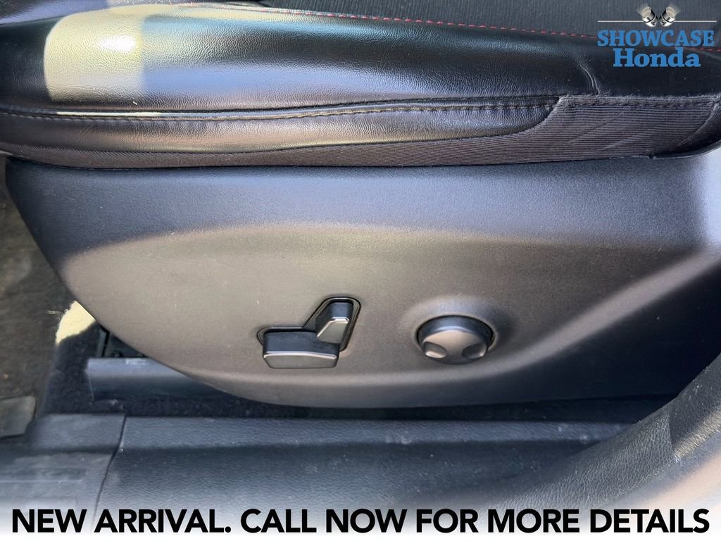 Used 2022 Jeep Cherokee Trailhawk w/ Comfort/Convenience Group AWD/4WD image 8