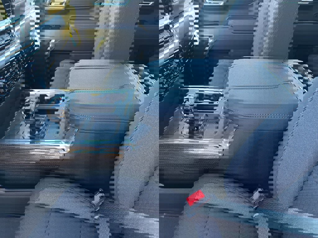 New 2026 Chevrolet Silverado 1500 LT w/ Z71 Off-Road Package image 13