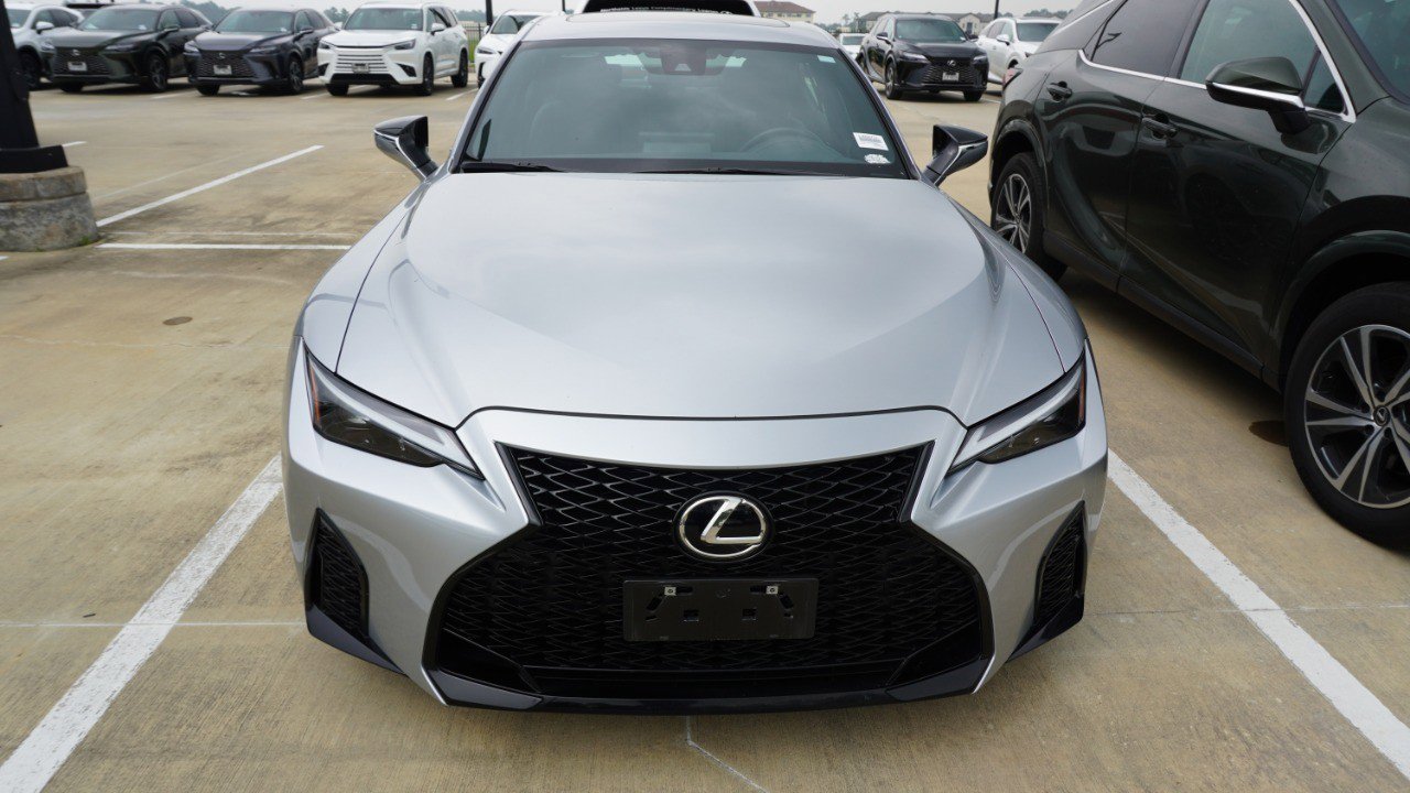 Used 2025 Lexus IS 350 F Sport w/ Accessory Package RWD image 3