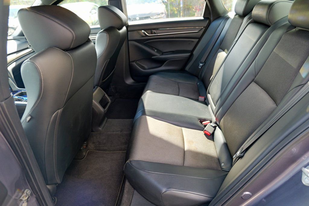 Used 2018 Honda Accord Sport image 25