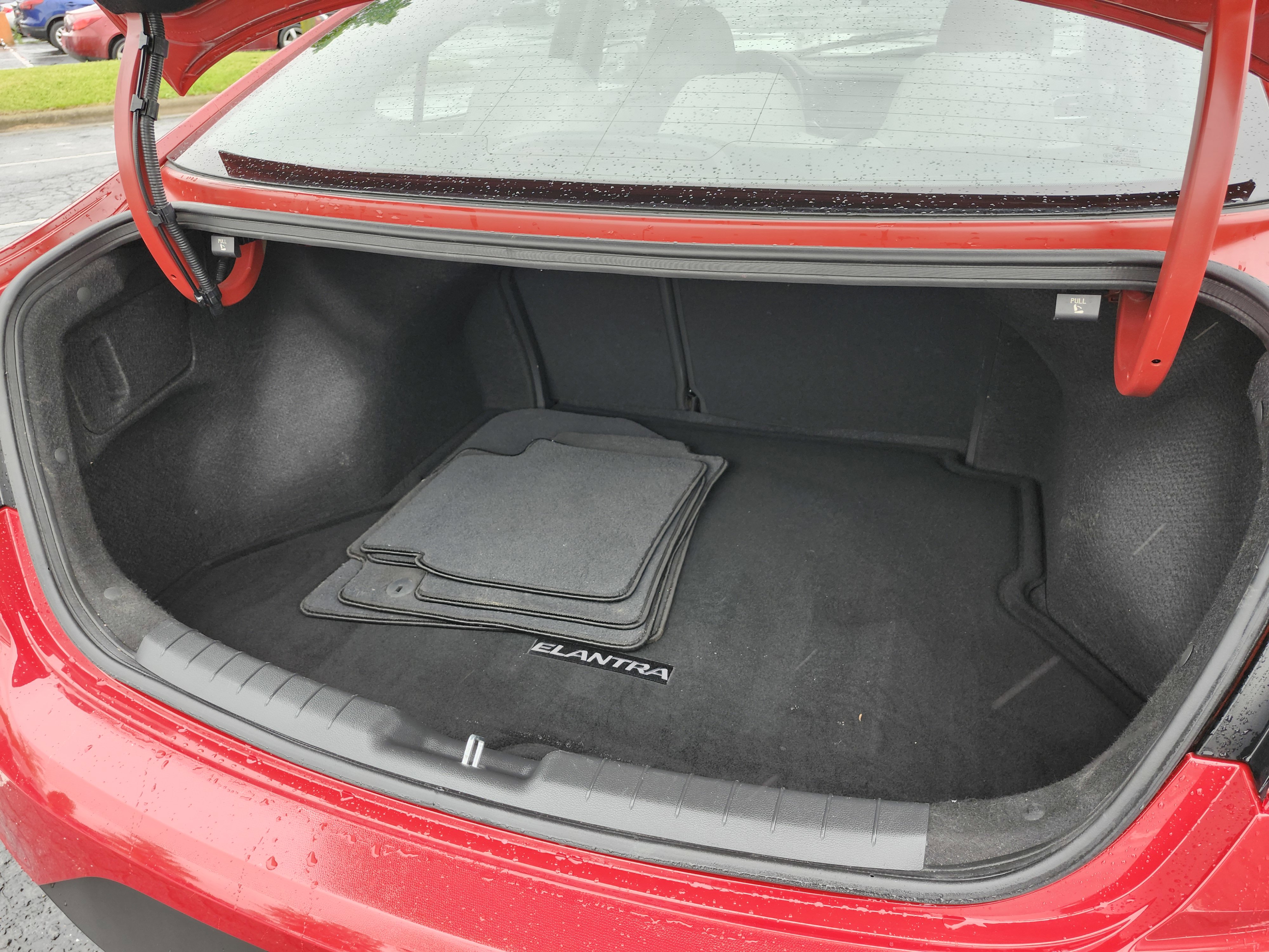 Used 2020 Hyundai Elantra SE FWD image 21