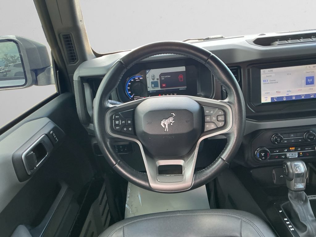 Used 2023 Ford Bronco Big Bend w/ Sasquatch Package AWD/4WD image 12
