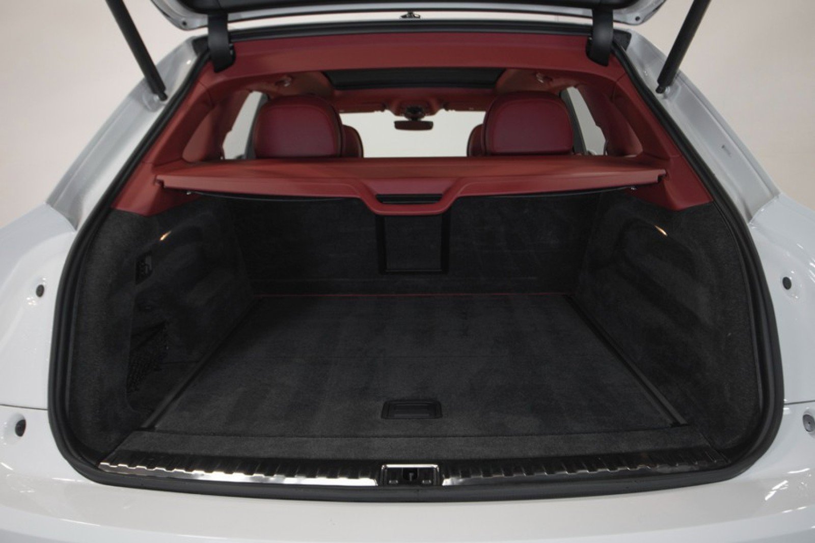 Used 2022 Bentley Bentayga image 69