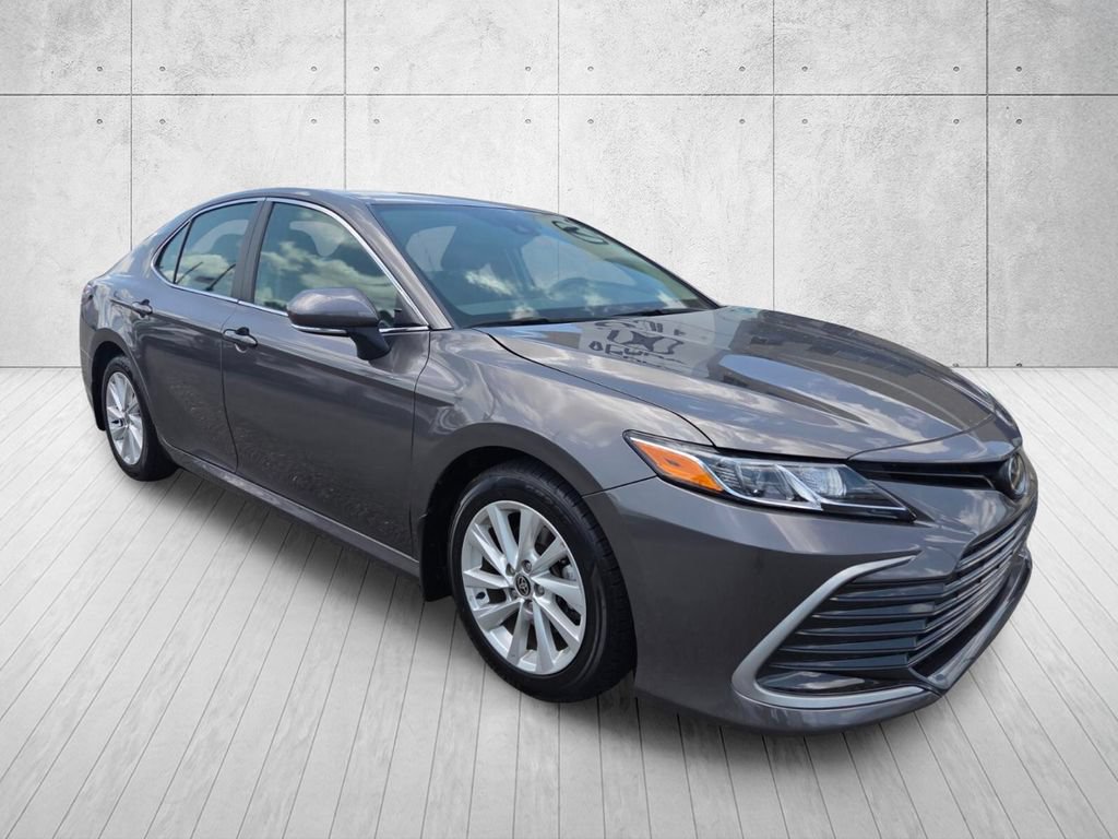 Used 2024 Toyota Camry LE w/ Convenience Package FWD image 6