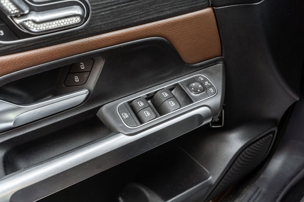 Used 2021 Mercedes-Benz GLB 250 GLB 250 image 14