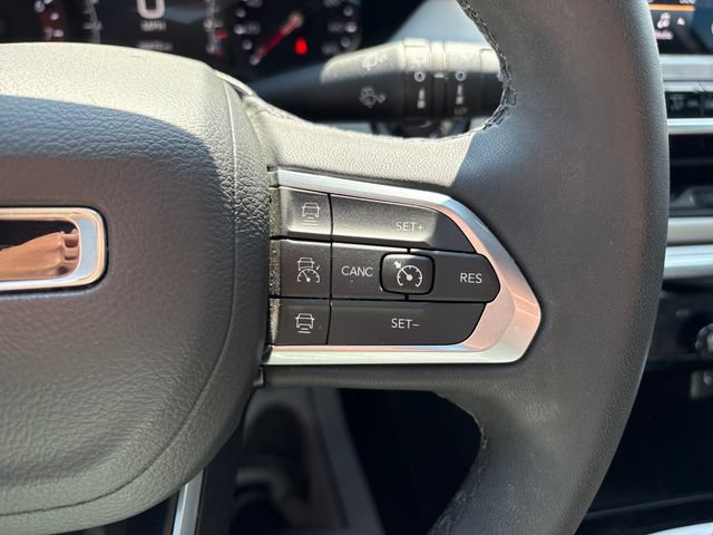 Used 2025 Jeep Compass Limited AWD/4WD image 12