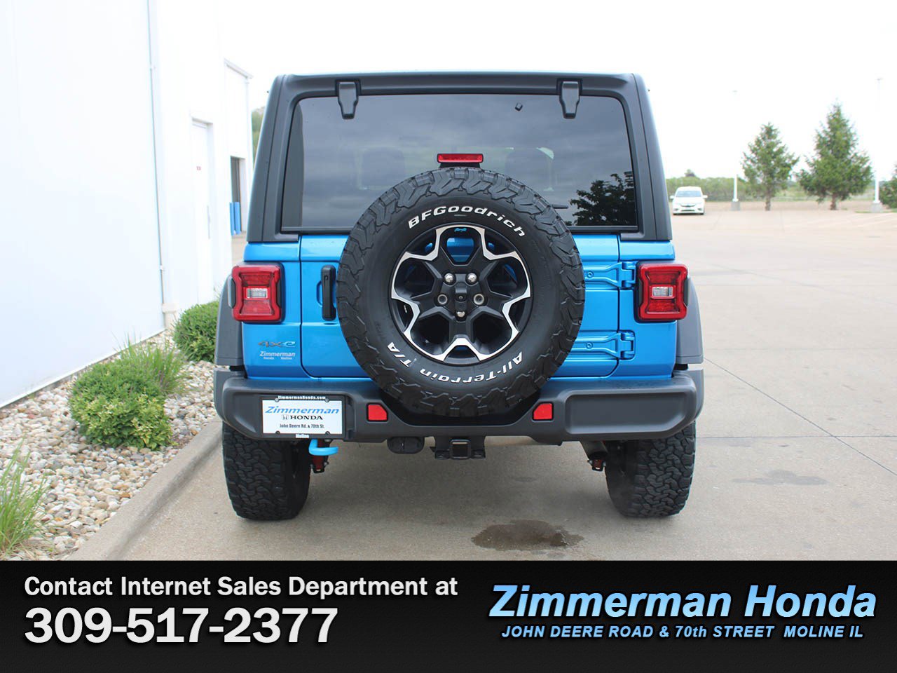 Used 2023 Jeep Wrangler Unlimited Rubicon 4xe w/ Cold Weather Group AWD/4WD image 5