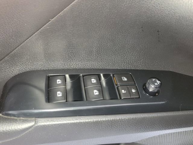 Used 2020 Toyota Camry SE image 28