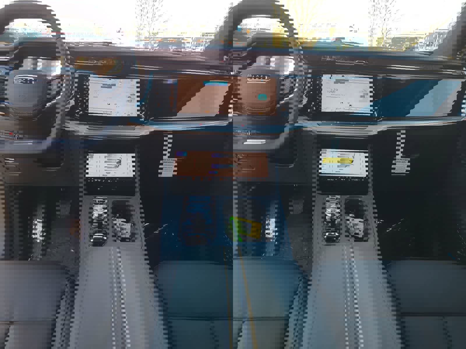 New 2025 Jeep Wagoneer S Launch Edition w/ Trailer Tow Group image 18