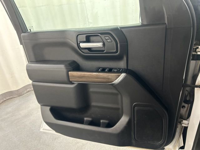 Used 2019 Chevrolet Silverado 1500 LT Trail Boss AWD/4WD image 19