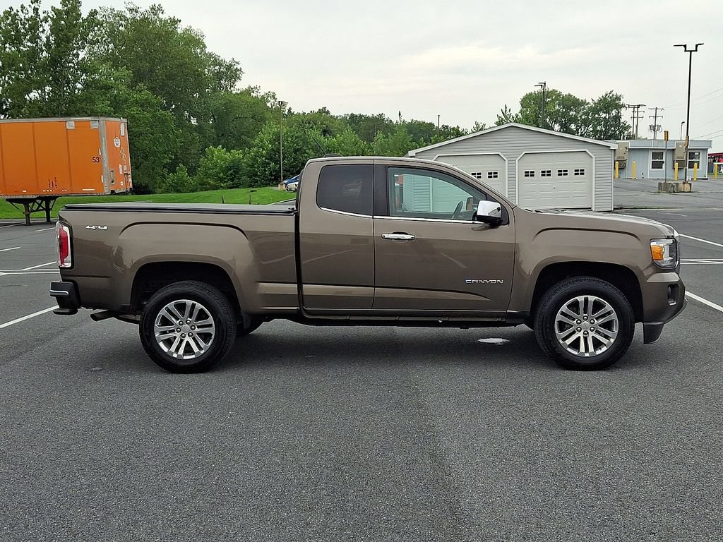 Used 2016 GMC Canyon SLT w/ Driver Alert Package AWD/4WD image 7
