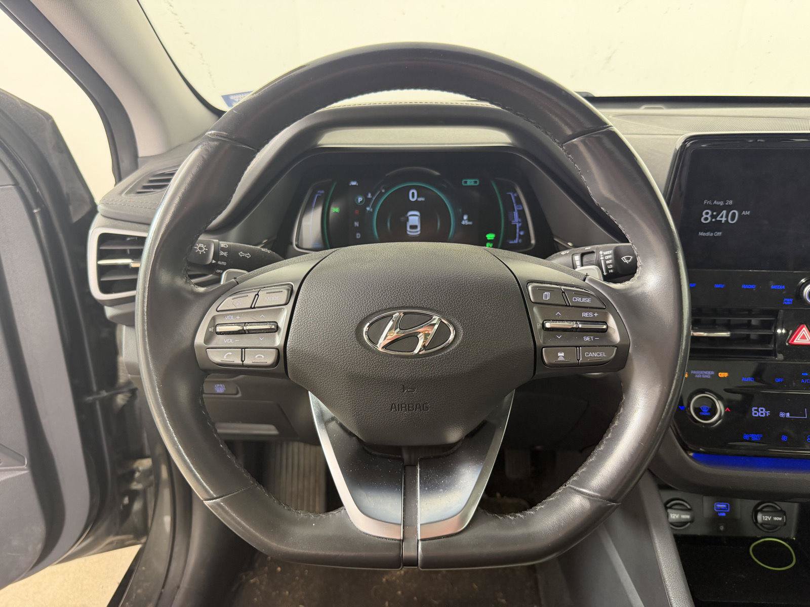Used 2021 Hyundai Ioniq Limited FWD image 4