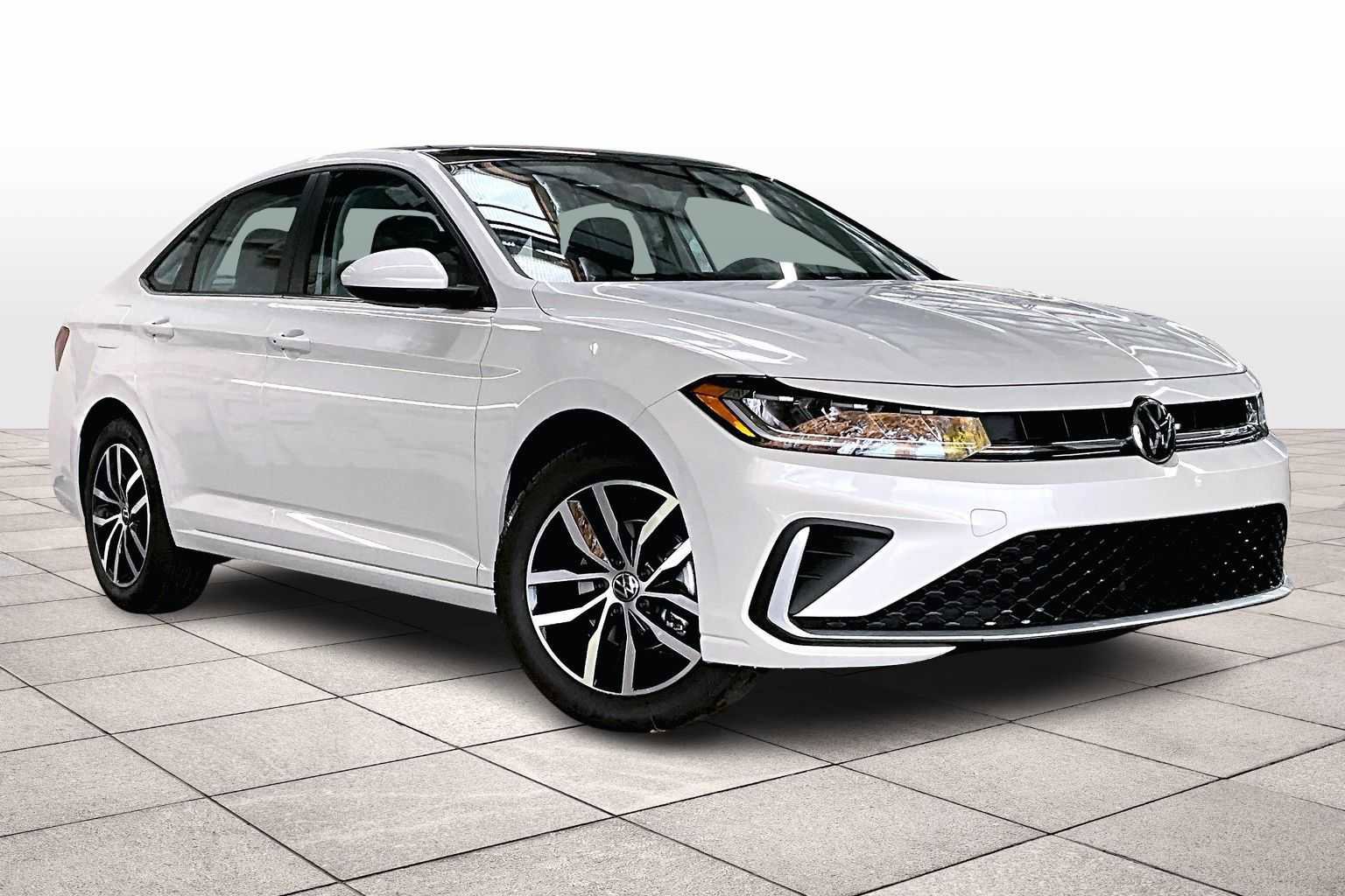 New 2026 Volkswagen Jetta SE image 2