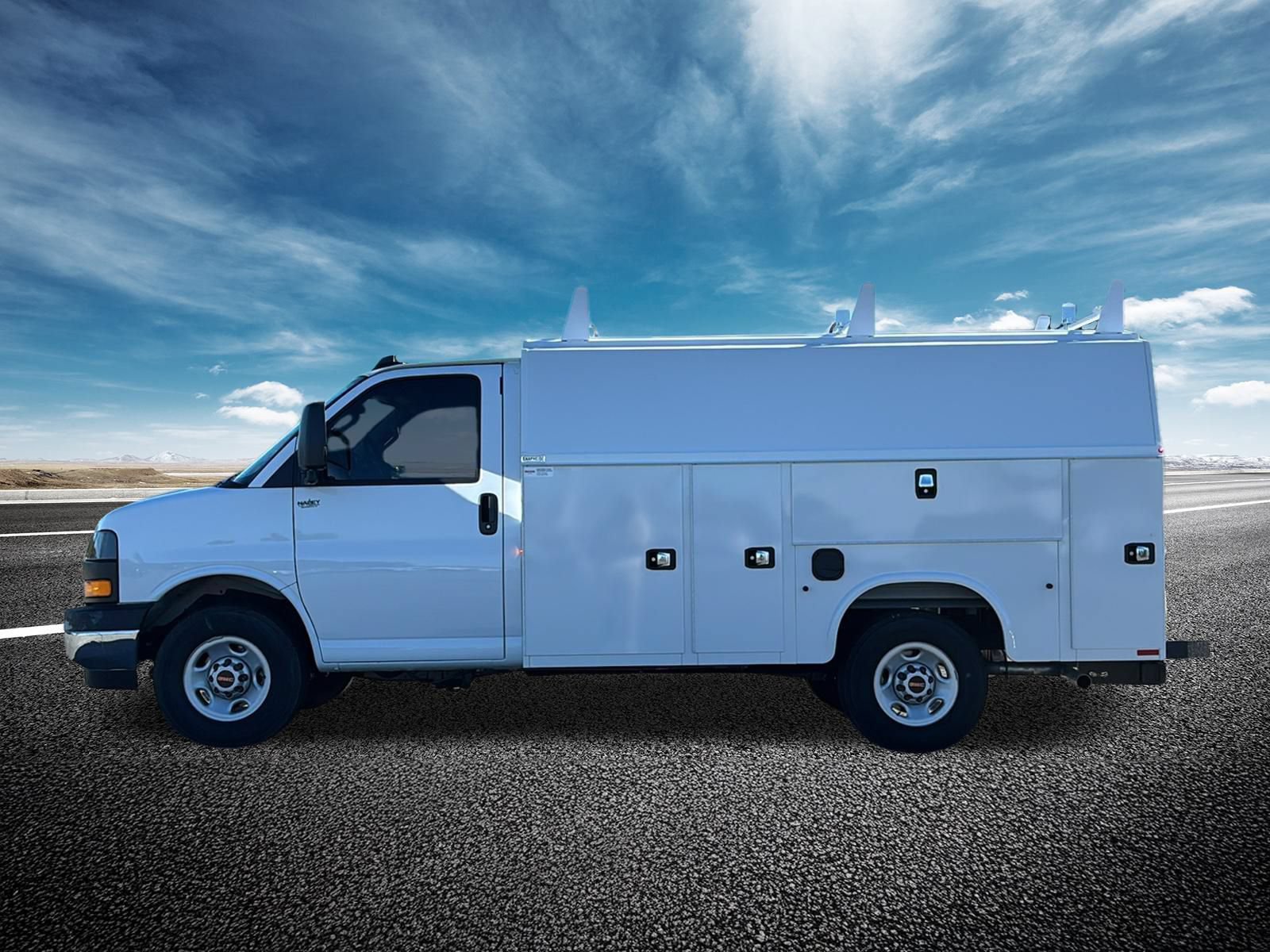 New 2025 GMC Savana 3500 w/ Power Convenience Package RWD image 26