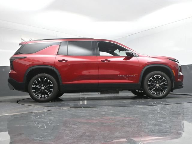 Certified 2025 Chevrolet Traverse LT w/ Sun and Wheel Package FWD image 57