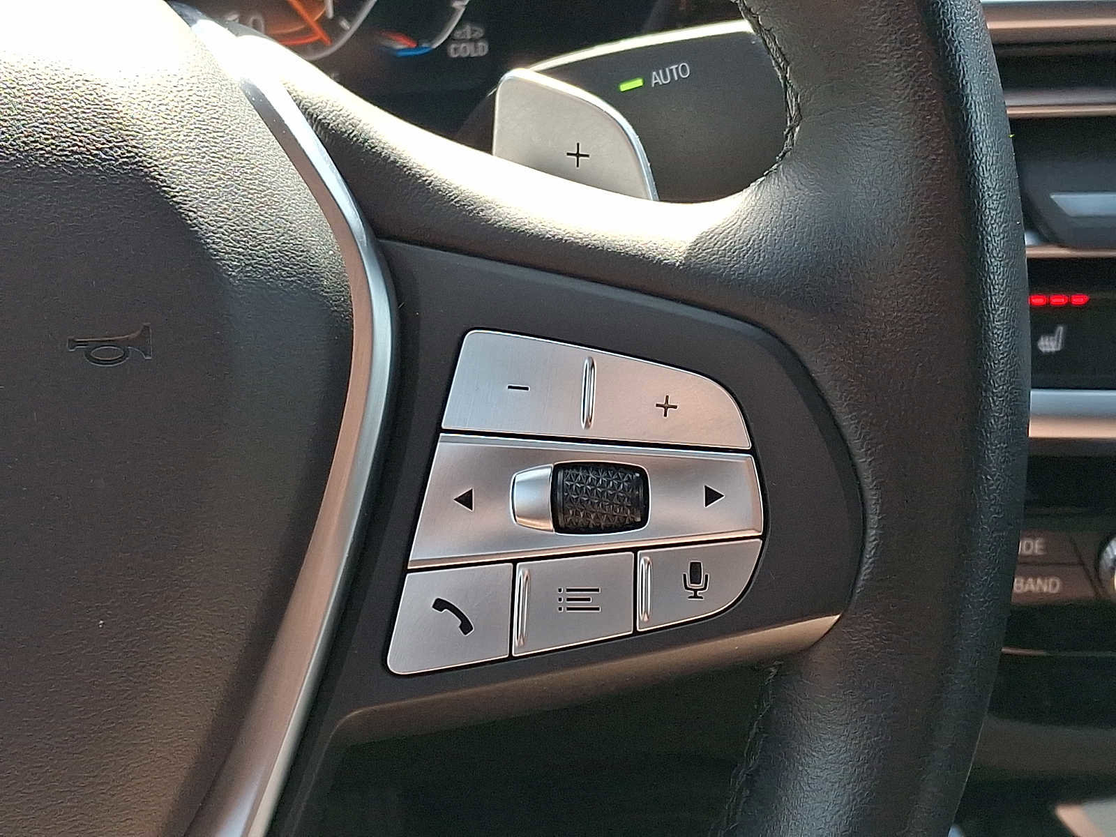 Used 2022 BMW X4 xDrive30i w/ Convenience Package image 23