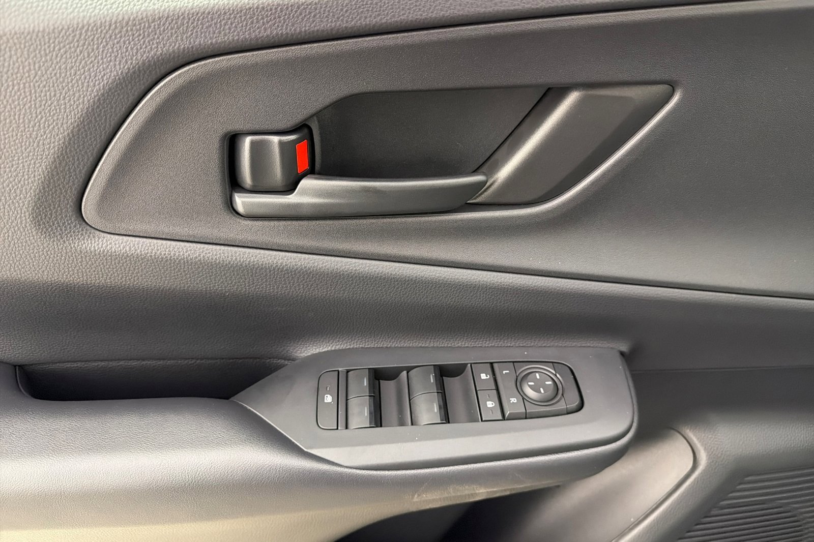 Used 2026 Toyota Prius Plug-In Hybrid image 10