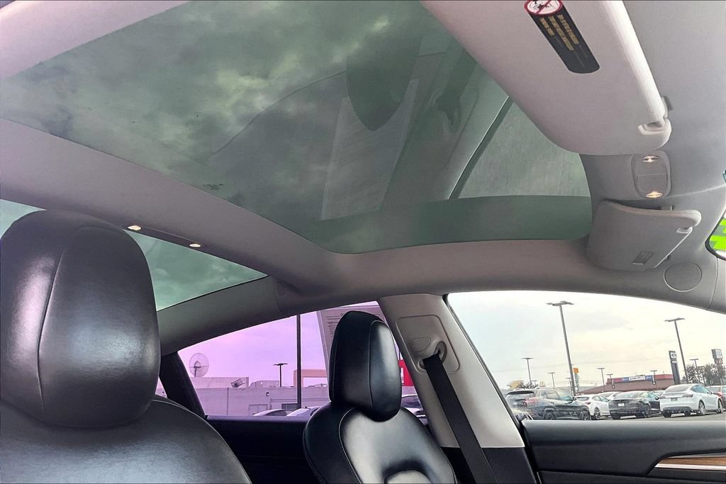 Used 2022 Tesla Model 3 Long Range AWD/4WD image 22