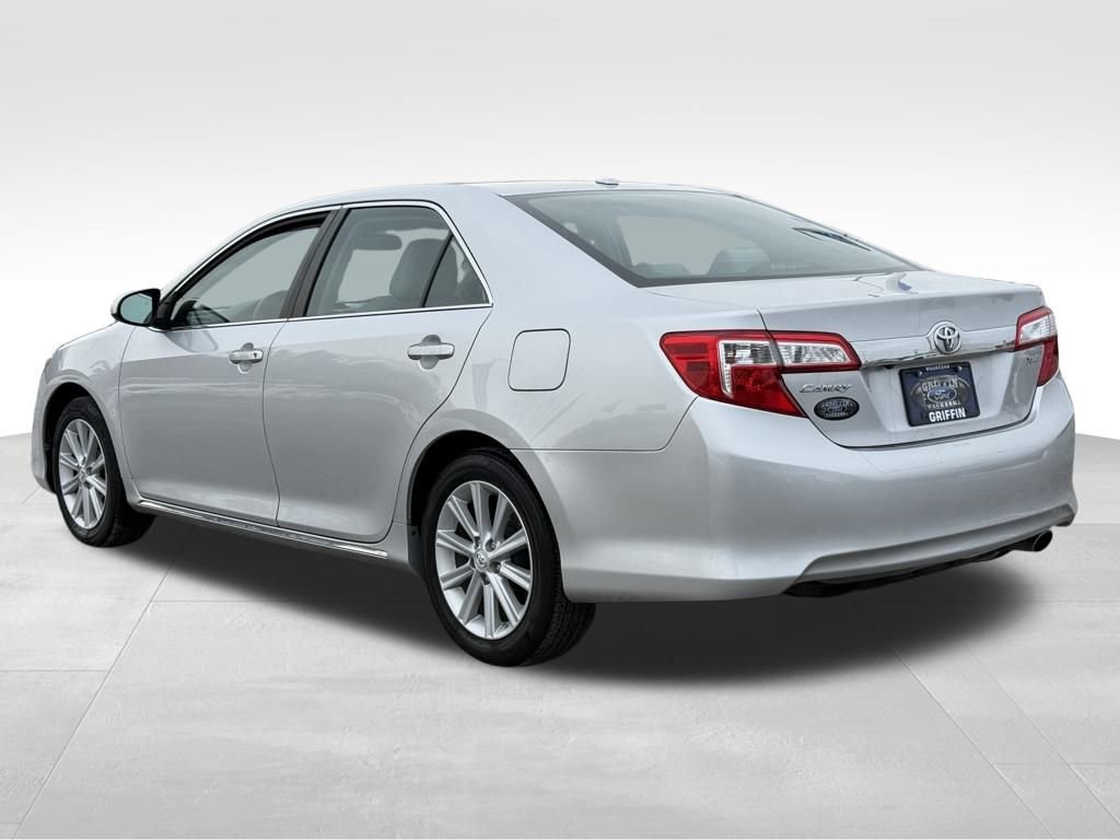 Used 2014 Toyota Camry XLE image 4